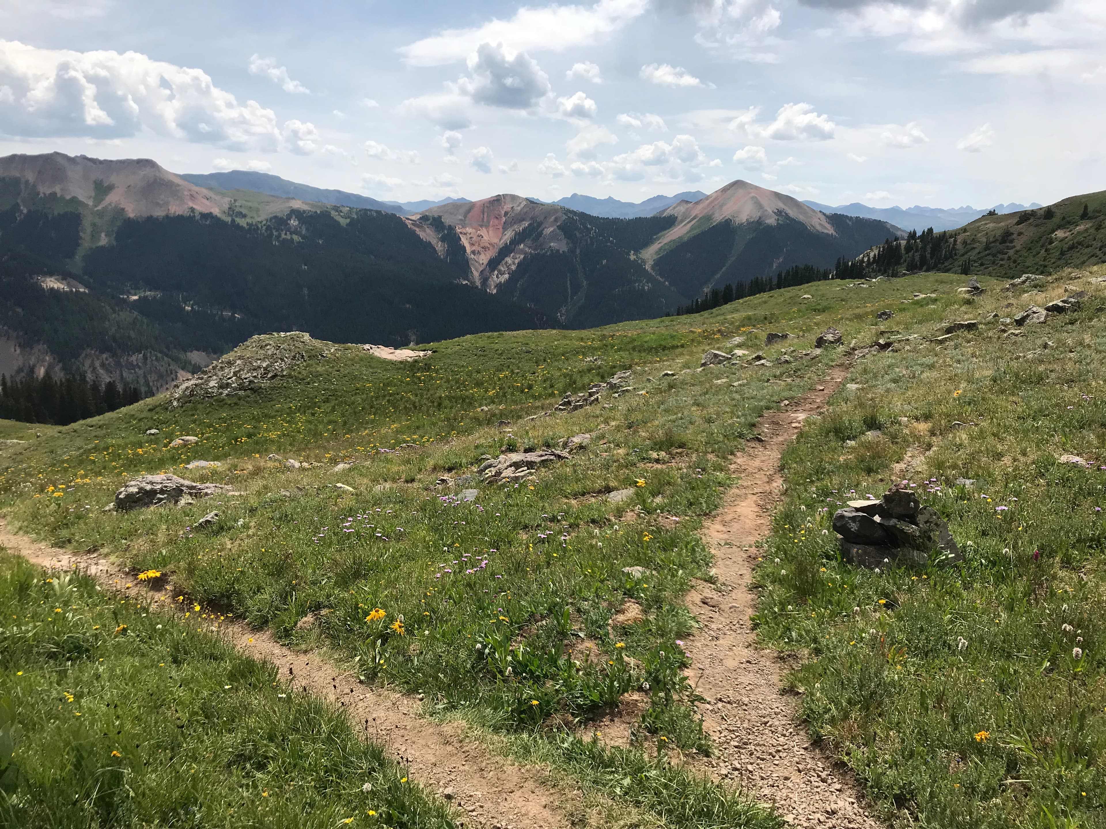 The junction of the Columbine Lake trail and the Opus Hut trail